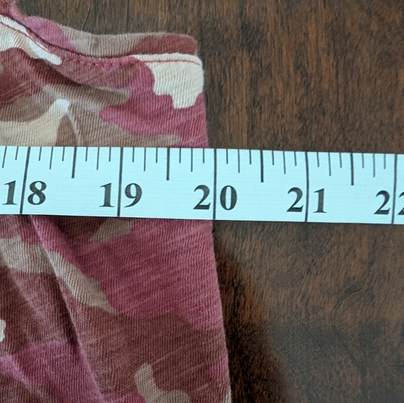 2/$10 NWOT Old Navy Everywear Slub Knit Camo Tank - Picture 7 of 7